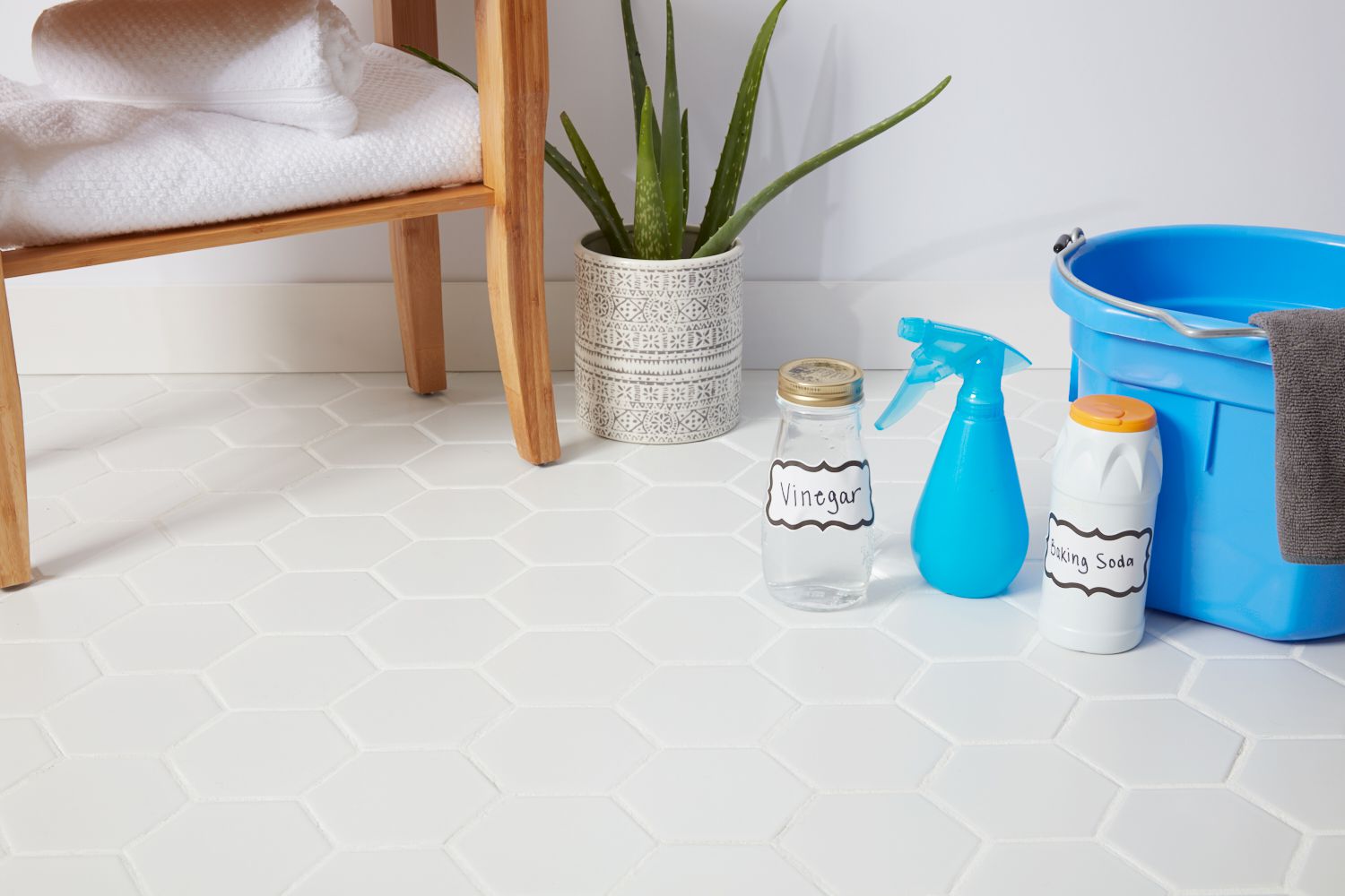 The Easiest Way to Clean Porcelain Floor Tiles