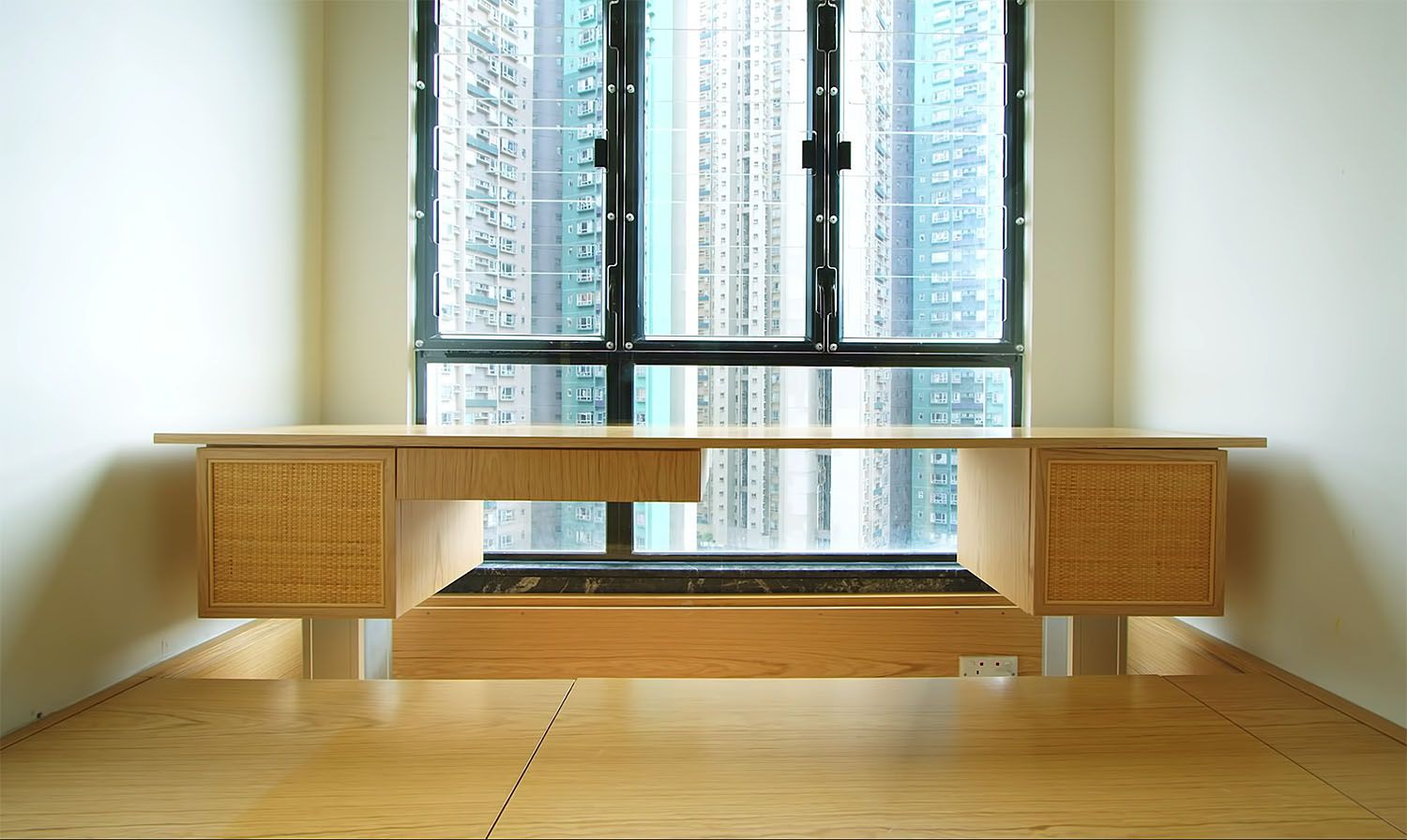 Micro-Apartment Features Natural Materials'