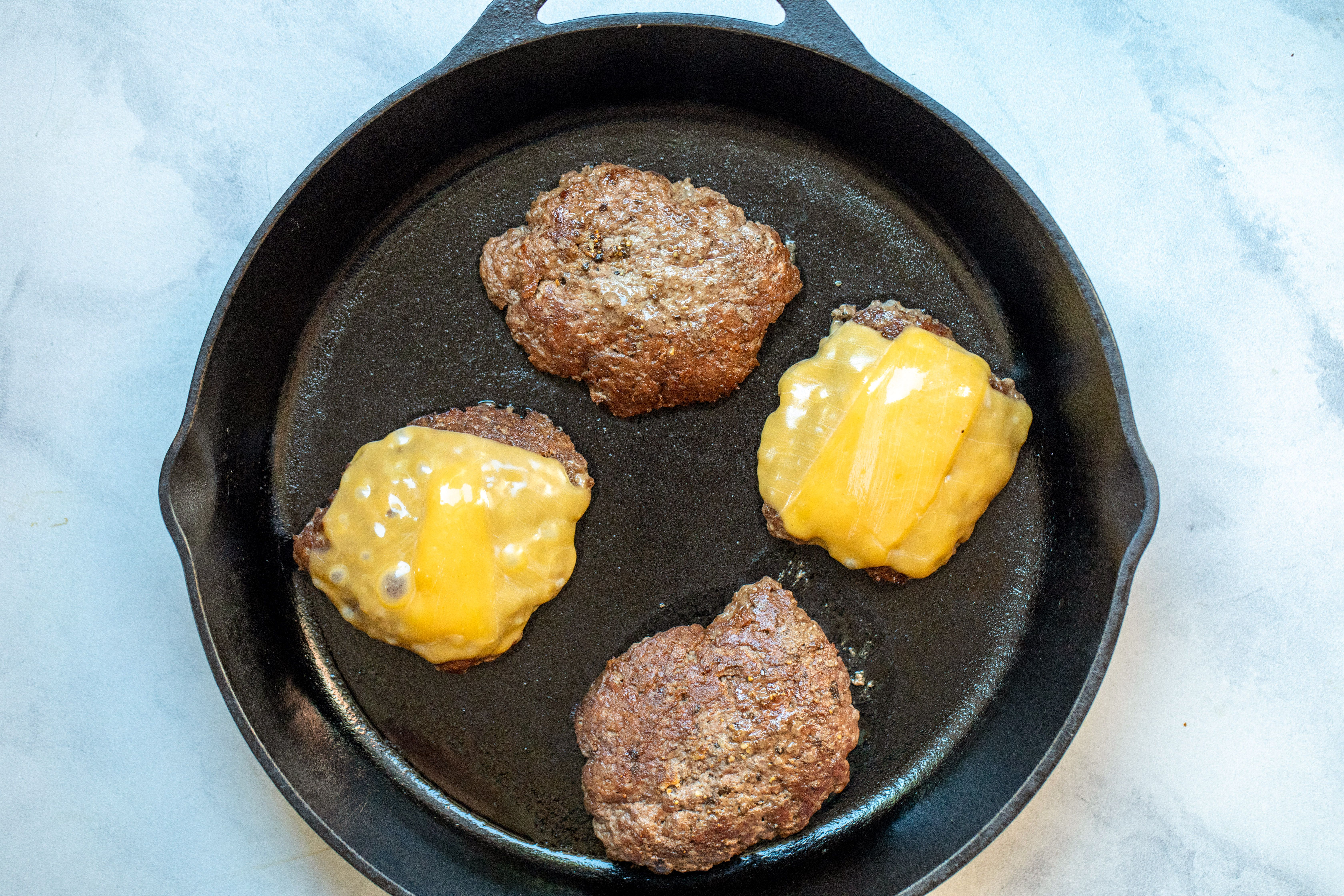 5 Tips to Help You Cook a Burger on the Stove