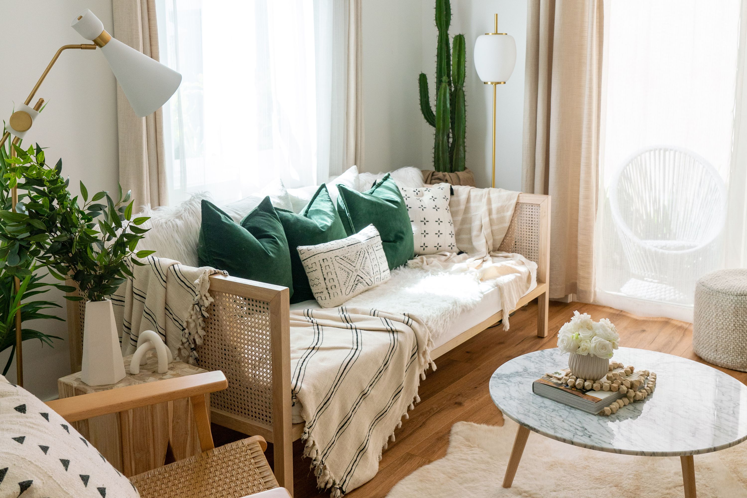 22 Ways to Mix Patterns and Prints in Your Home Decor
