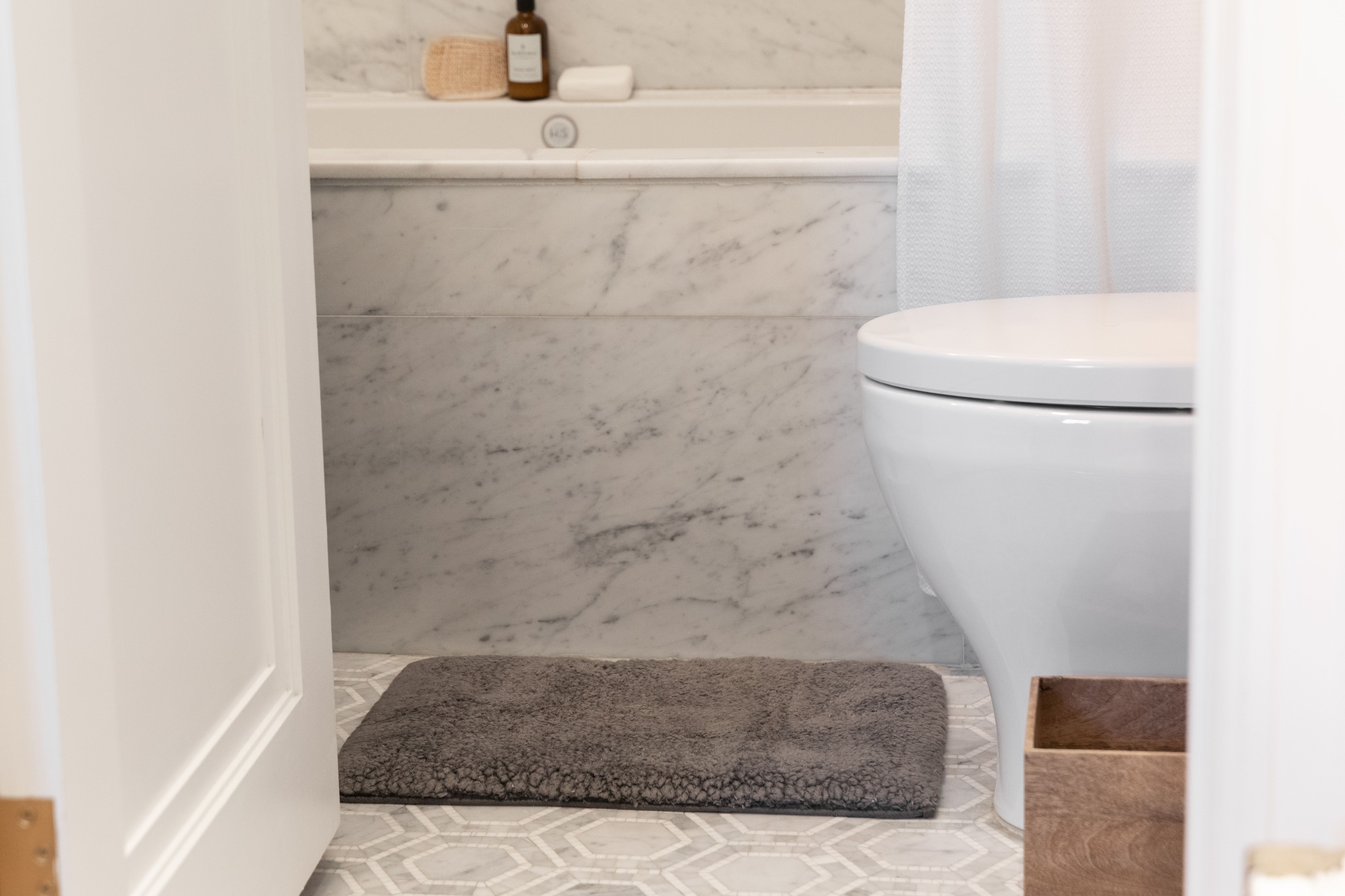 How to Give Your Bathroom Rug Some TLC
