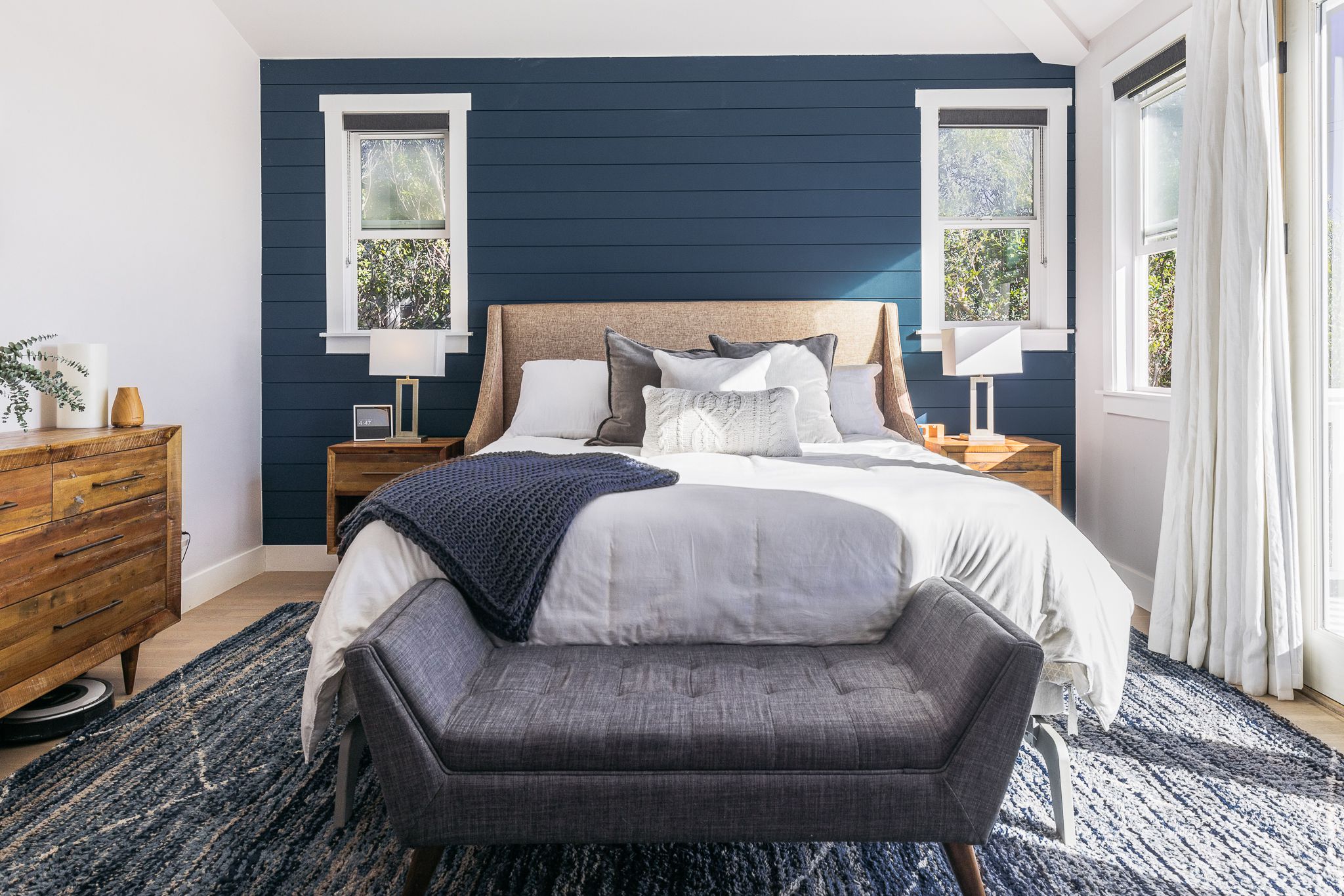17 Rooms With Moody and Pretty Color Schemes