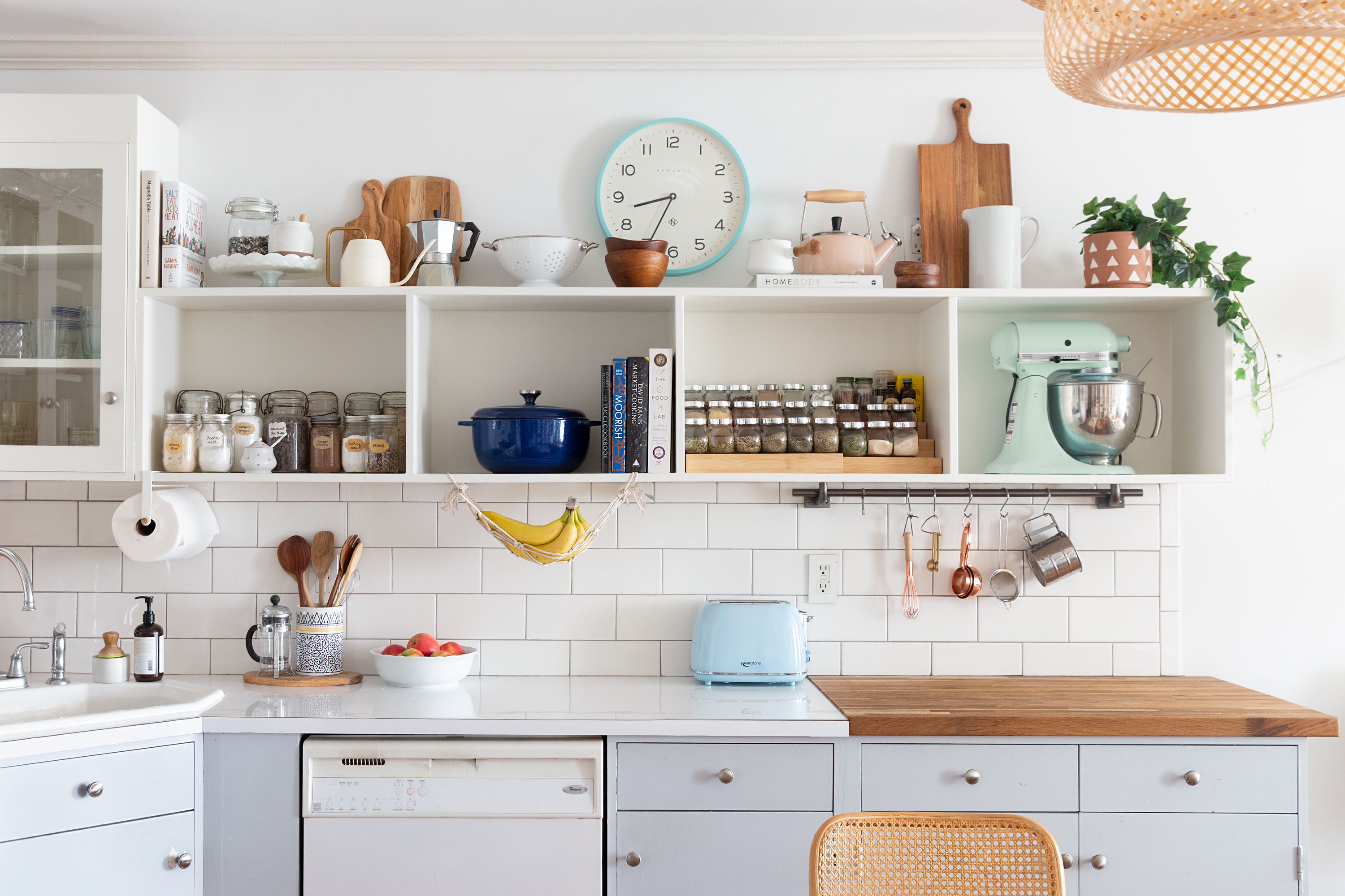 9 New Ways to Decorate Above Your Kitchen Cabinets