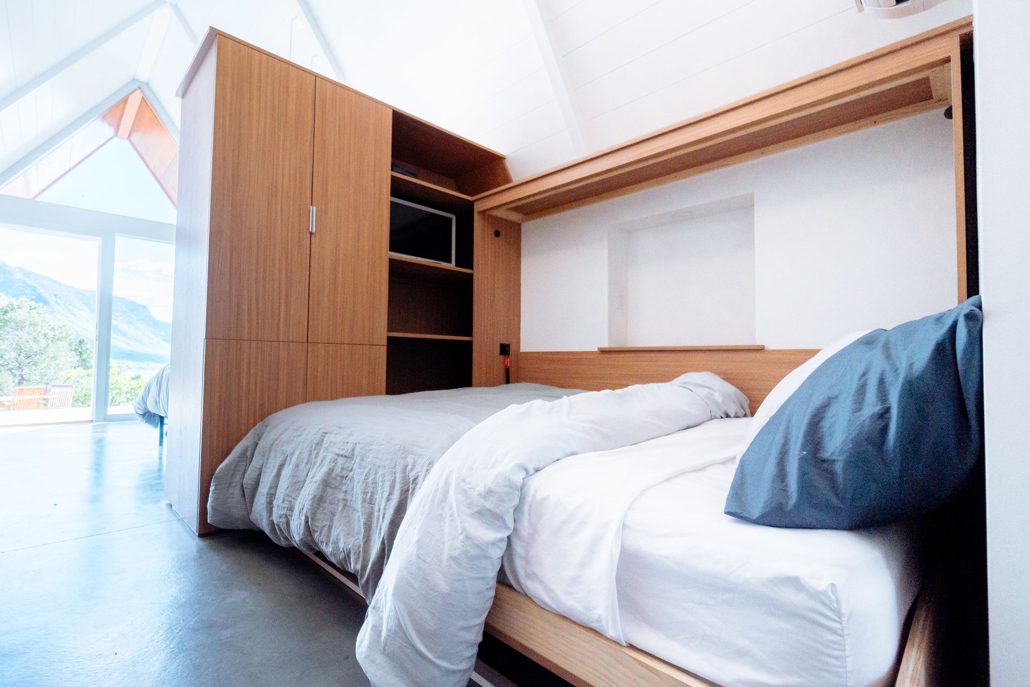The Best Murphy Beds That Help You Save Space