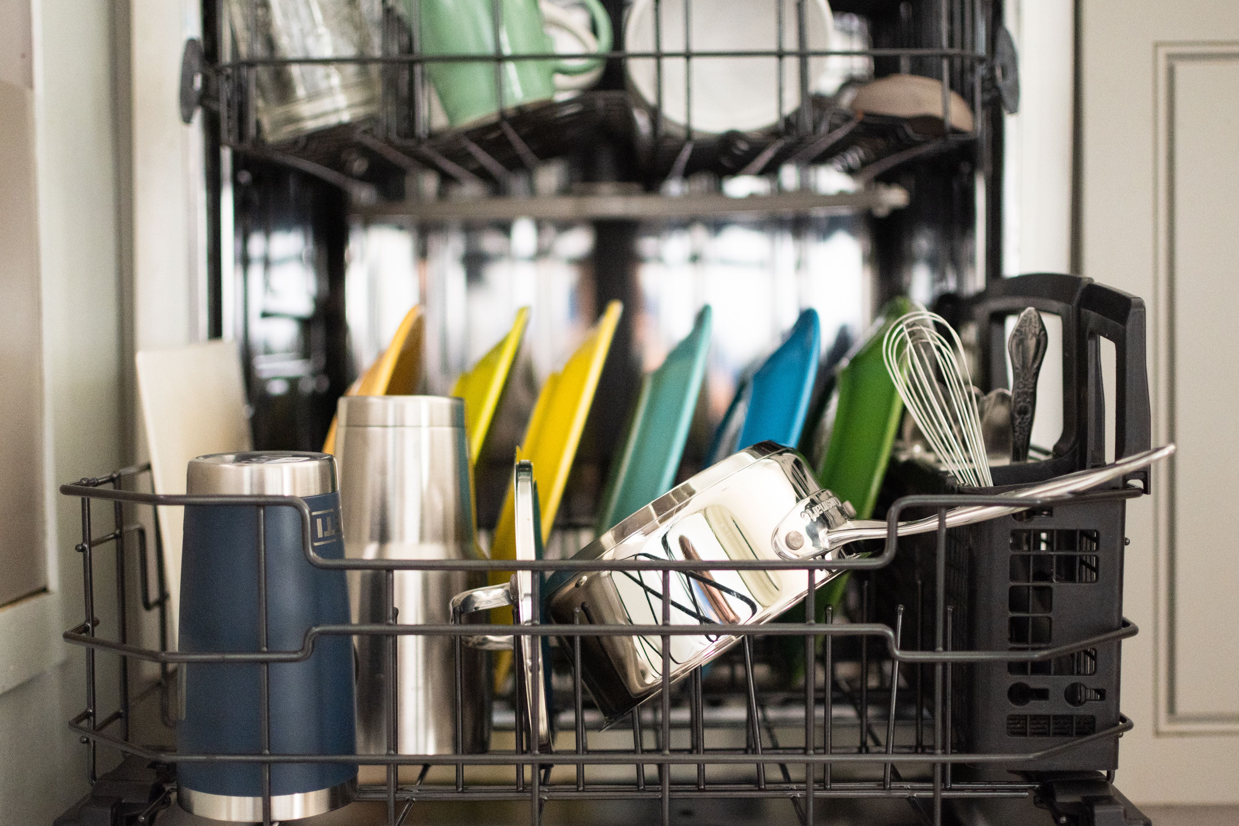 18 Things You Should Never Put in Your Dishwasher