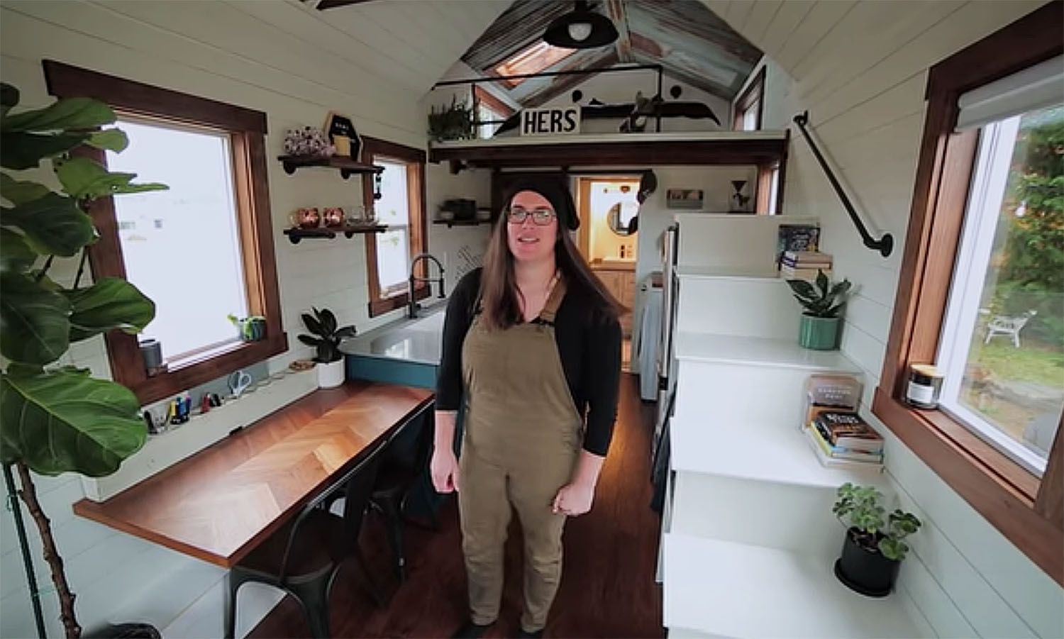 Young Biologist Builds Her Own Tiny House