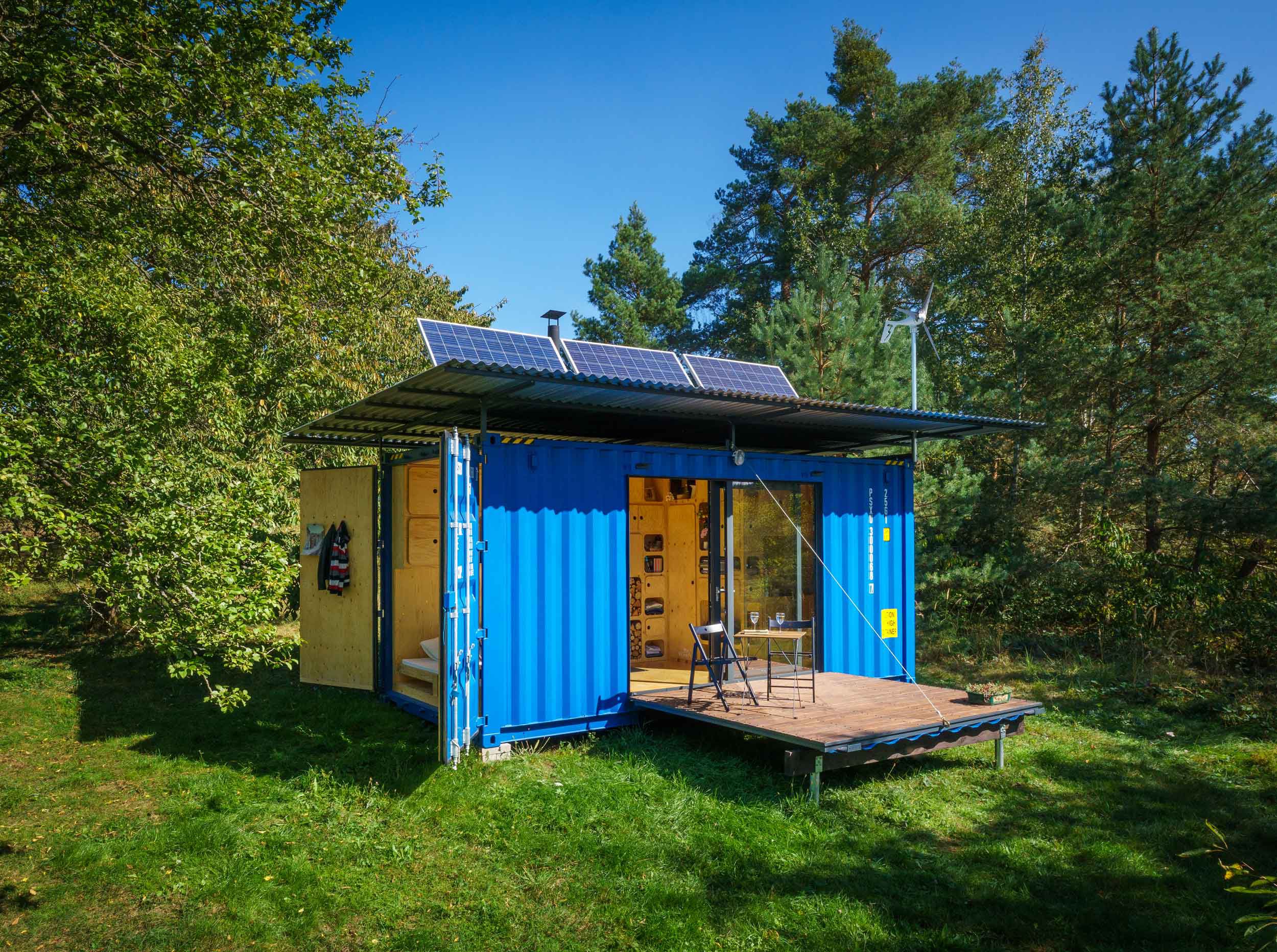 A Shipping Container House That Makes Sense'