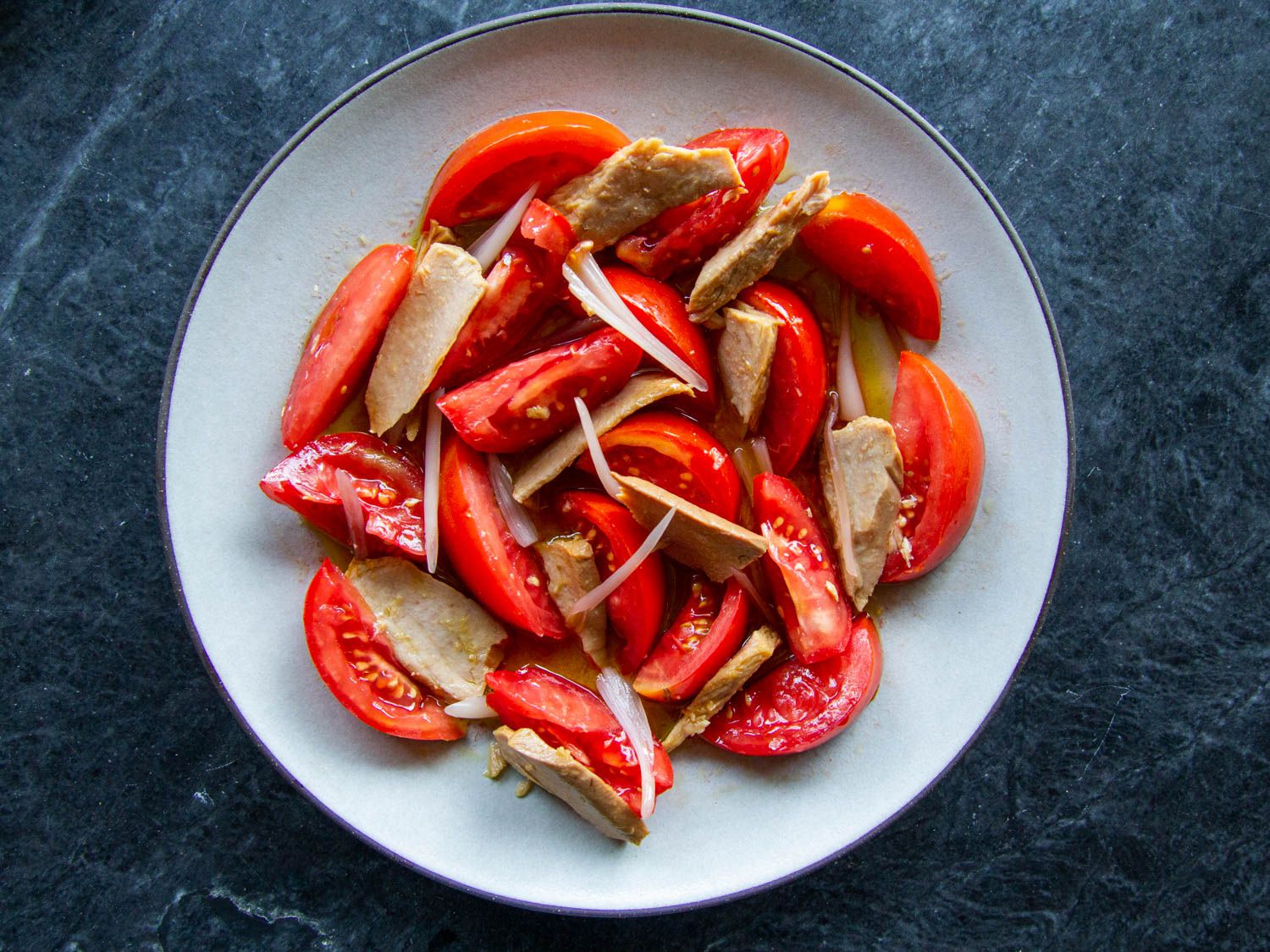 Ensalada de Tomate con Ventresca de Atún