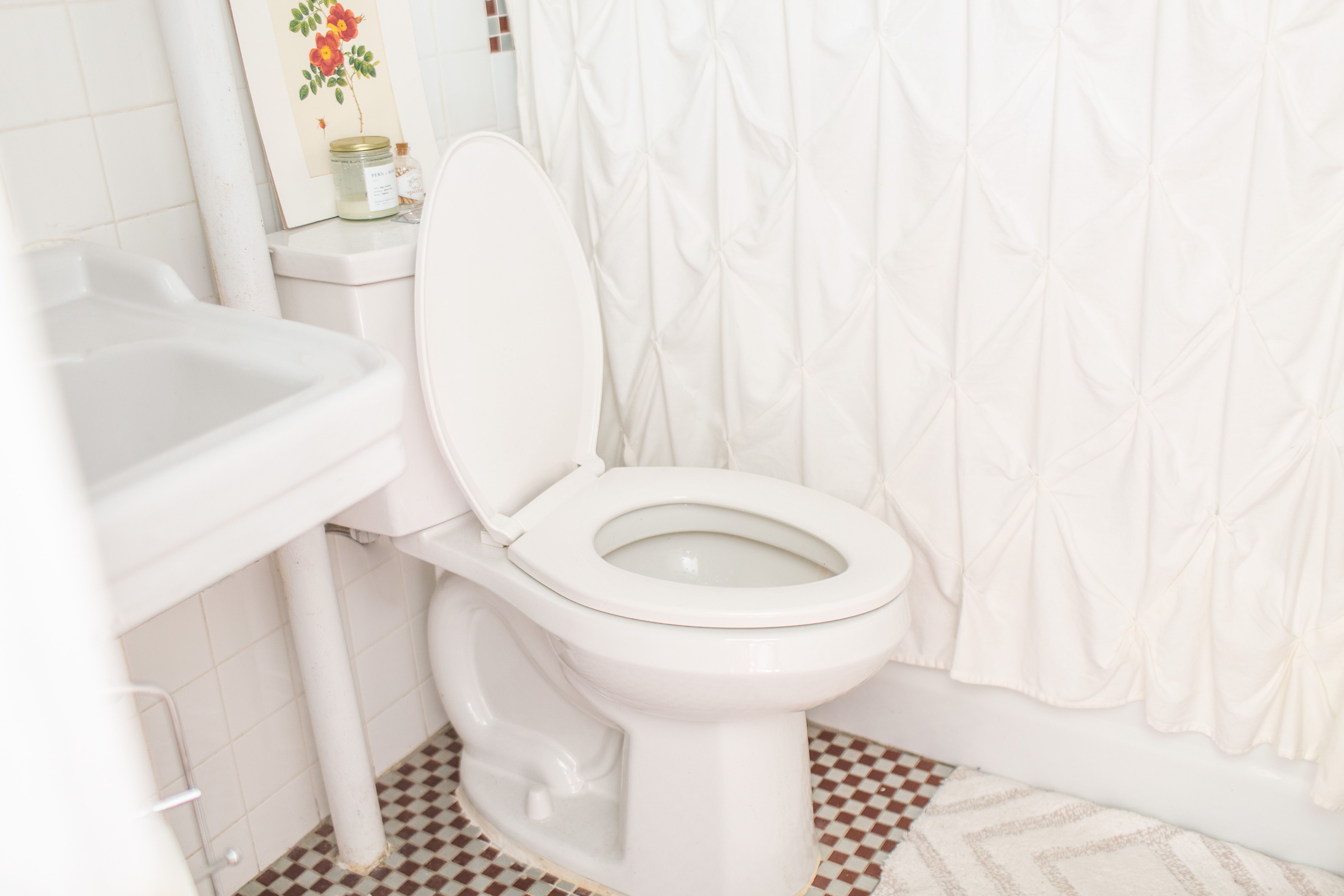 8 Everyday Items That Are Dirtier Than a Toilet
