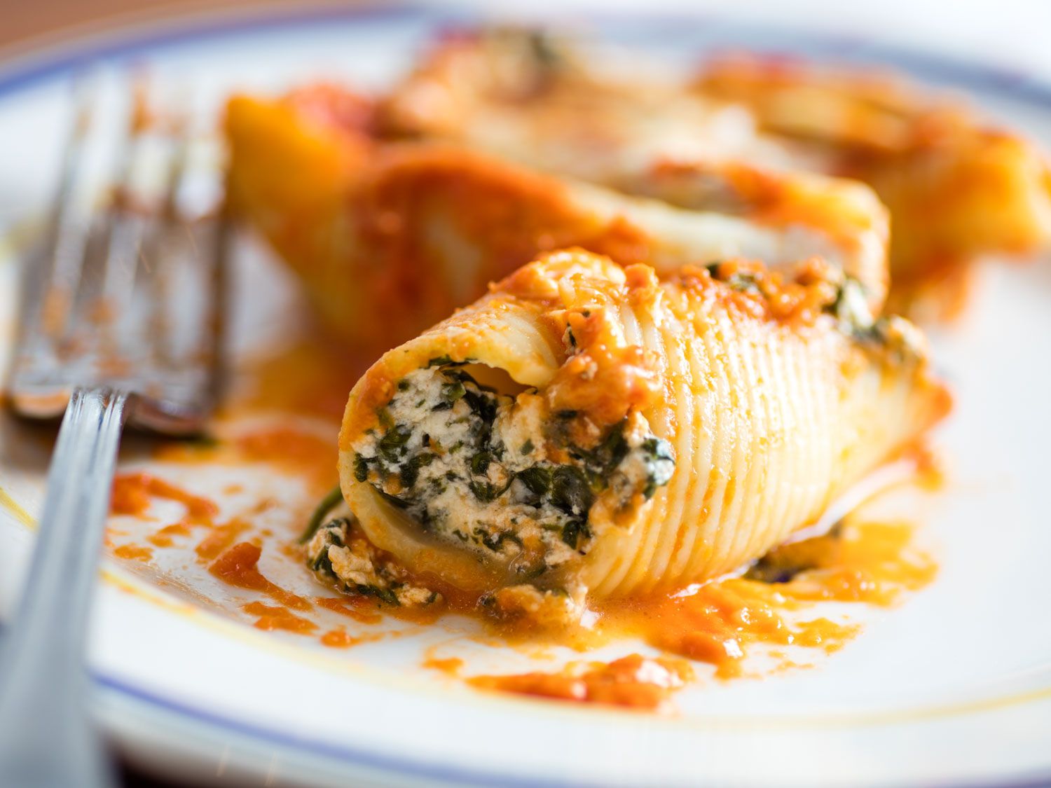 Classic Italian-American Stuffed Shells With Ricotta