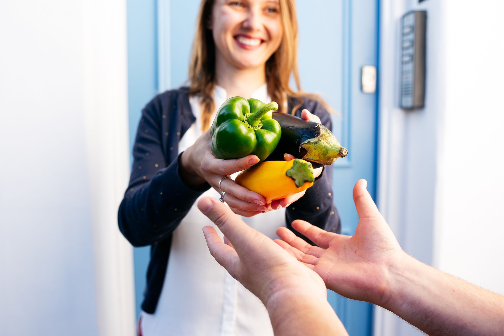 Share Surplus Food with Neighbors Using the Olio App