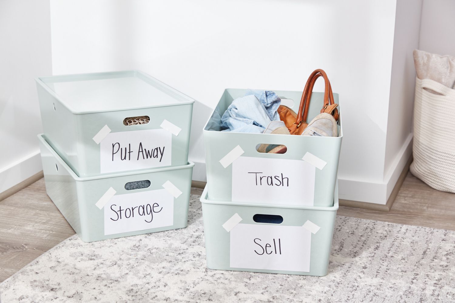 8 Reasons You Just Cant Get Rid of Clutter