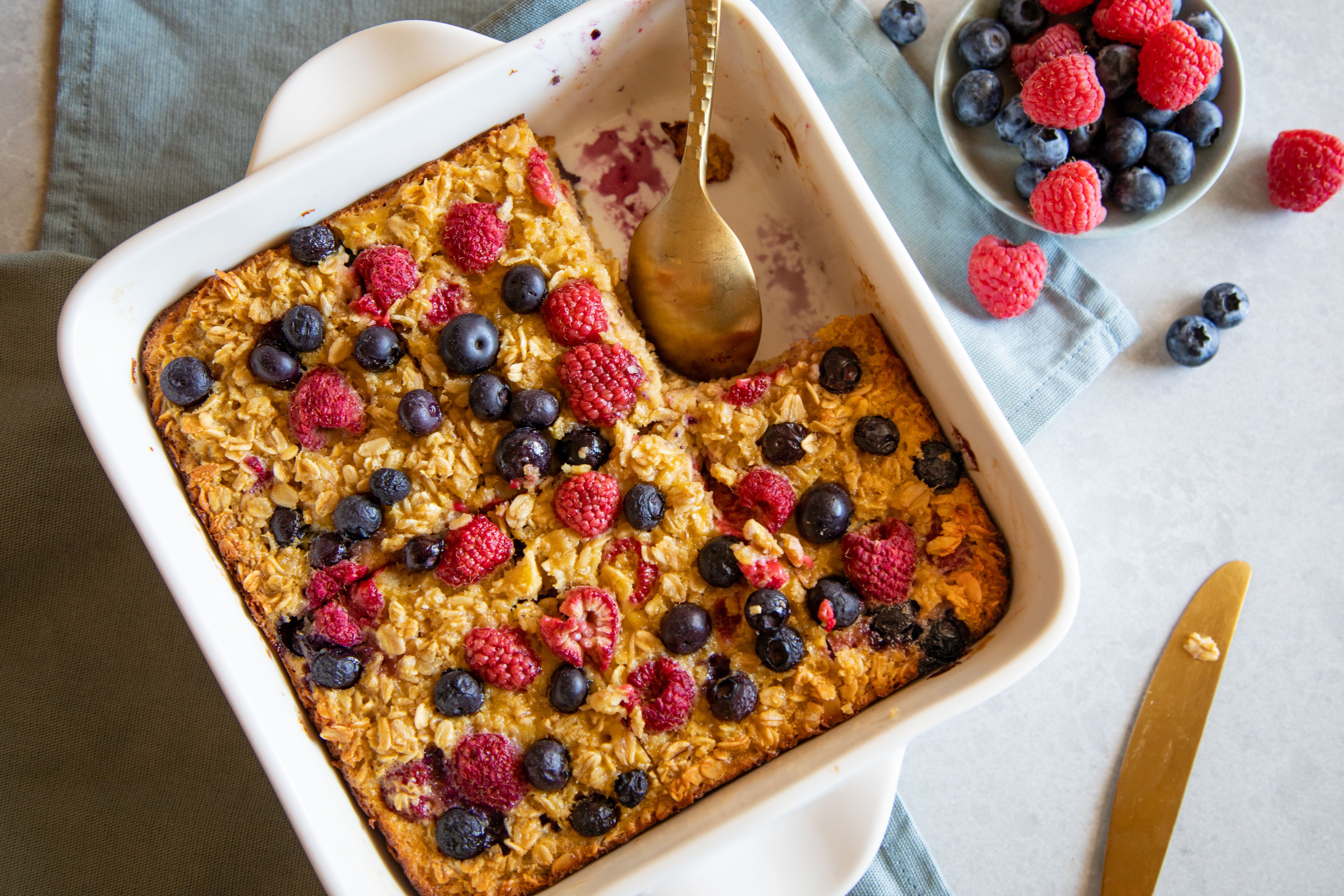 Baked Oatmeal with Mixed Berries