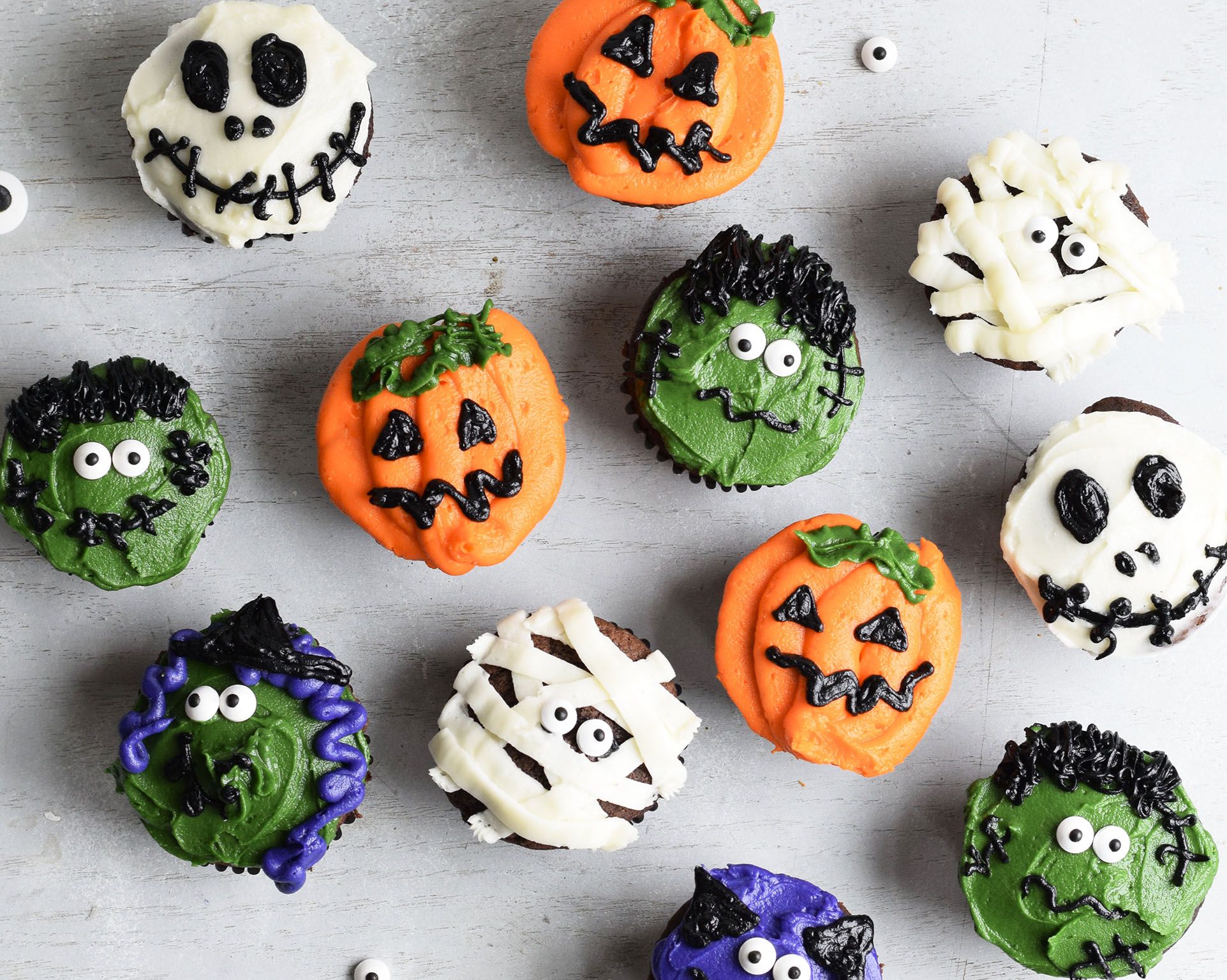 Hauntingly Tasty Halloween Cupcakes