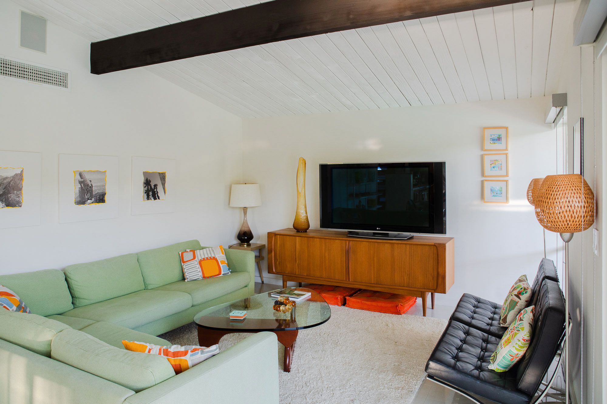 11 Essential Elements for Your Midcentury Modern Living Room