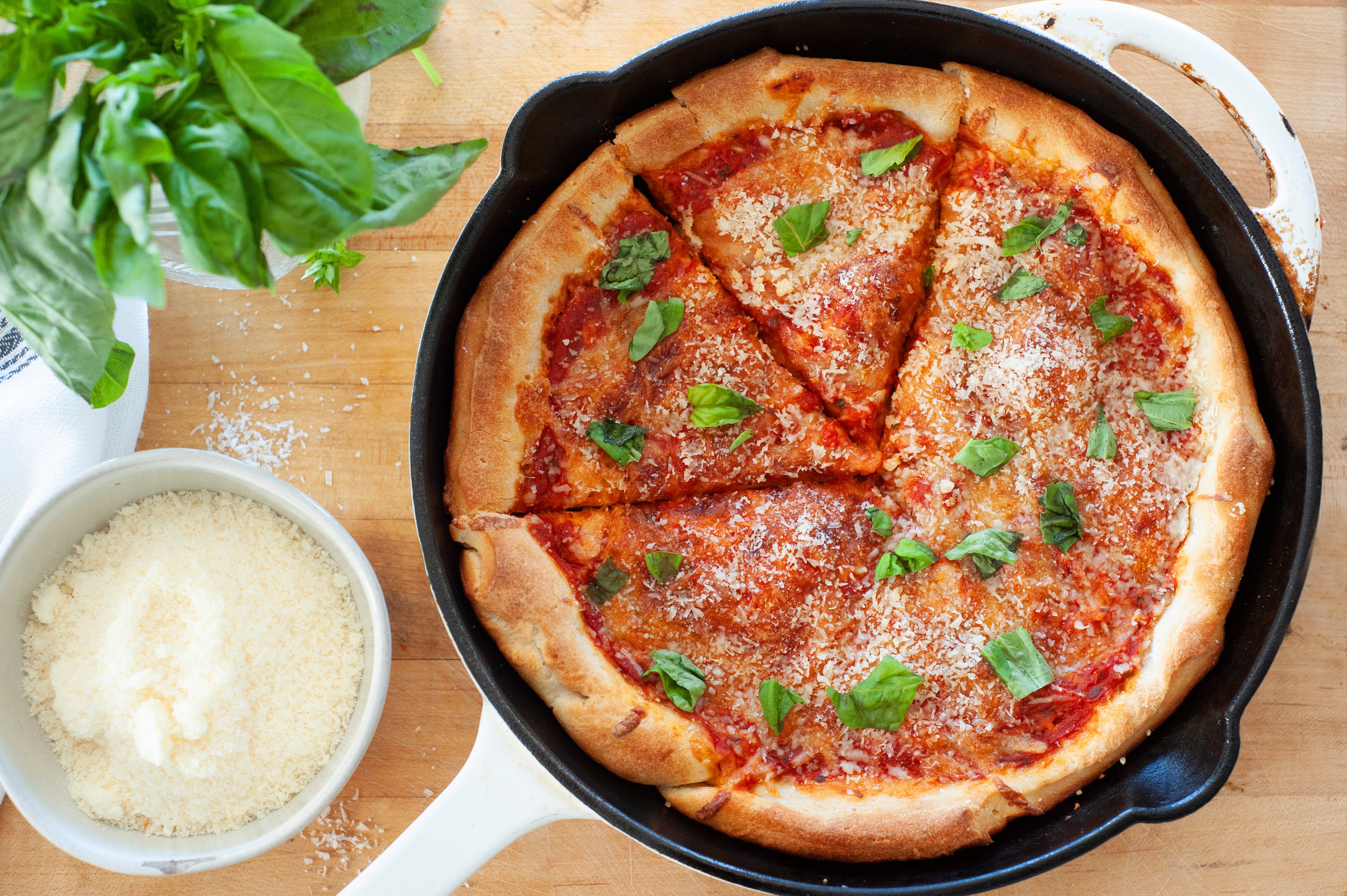 Easy Cast Iron Skillet Pizza