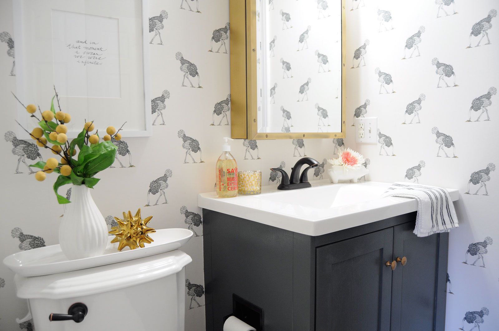 Beautify a Small Bathroom Without Remodeling 