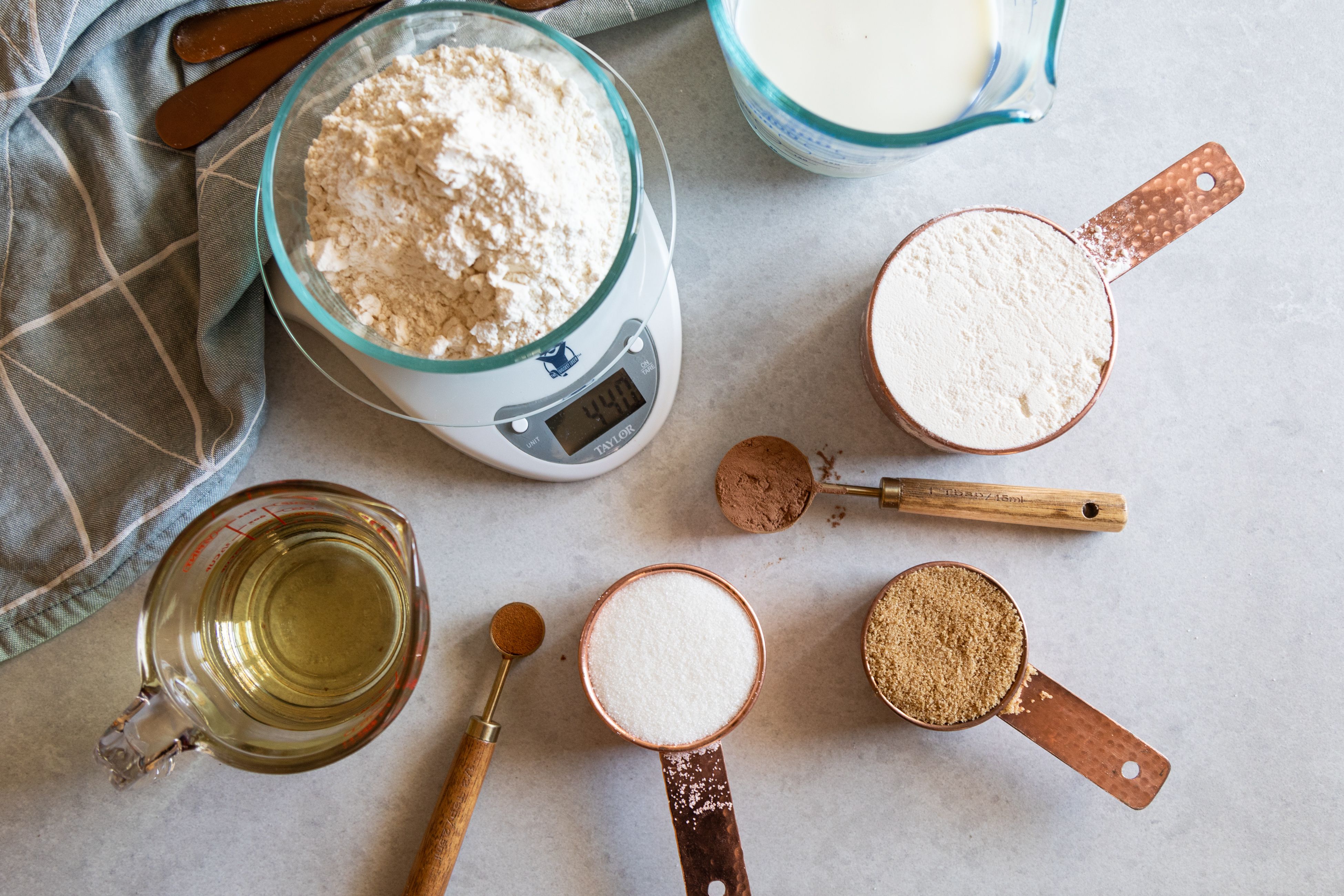 How to Measure Wet and Dry Baking Ingredients