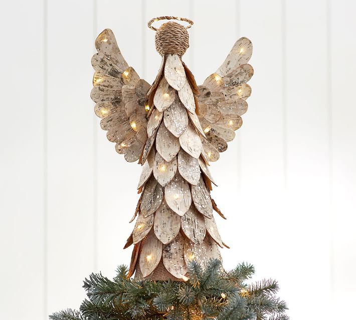 ​​The Best Christmas Tree Toppers to Buy This Year