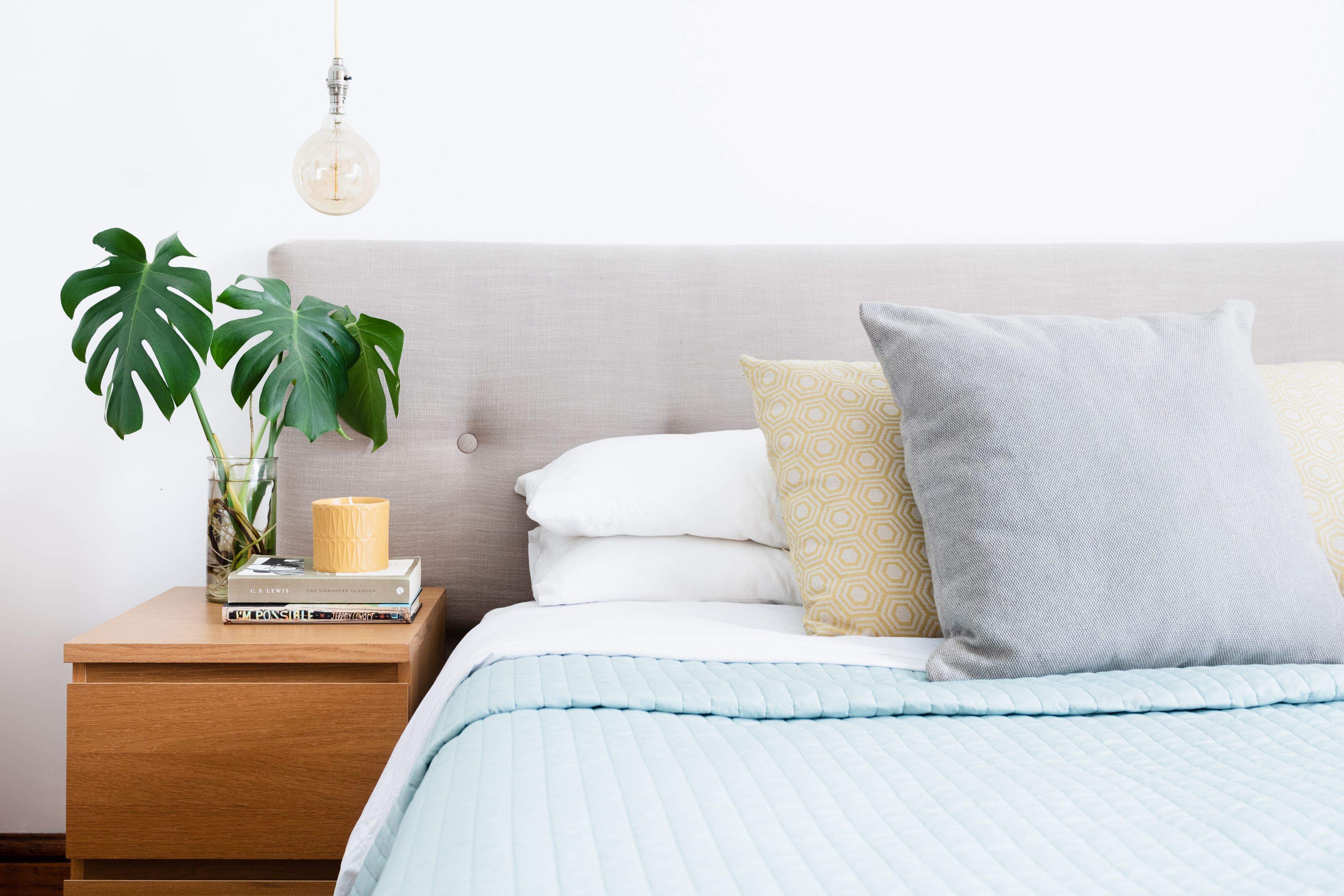 5 Great Reasons to Make Your Bed Every Day
