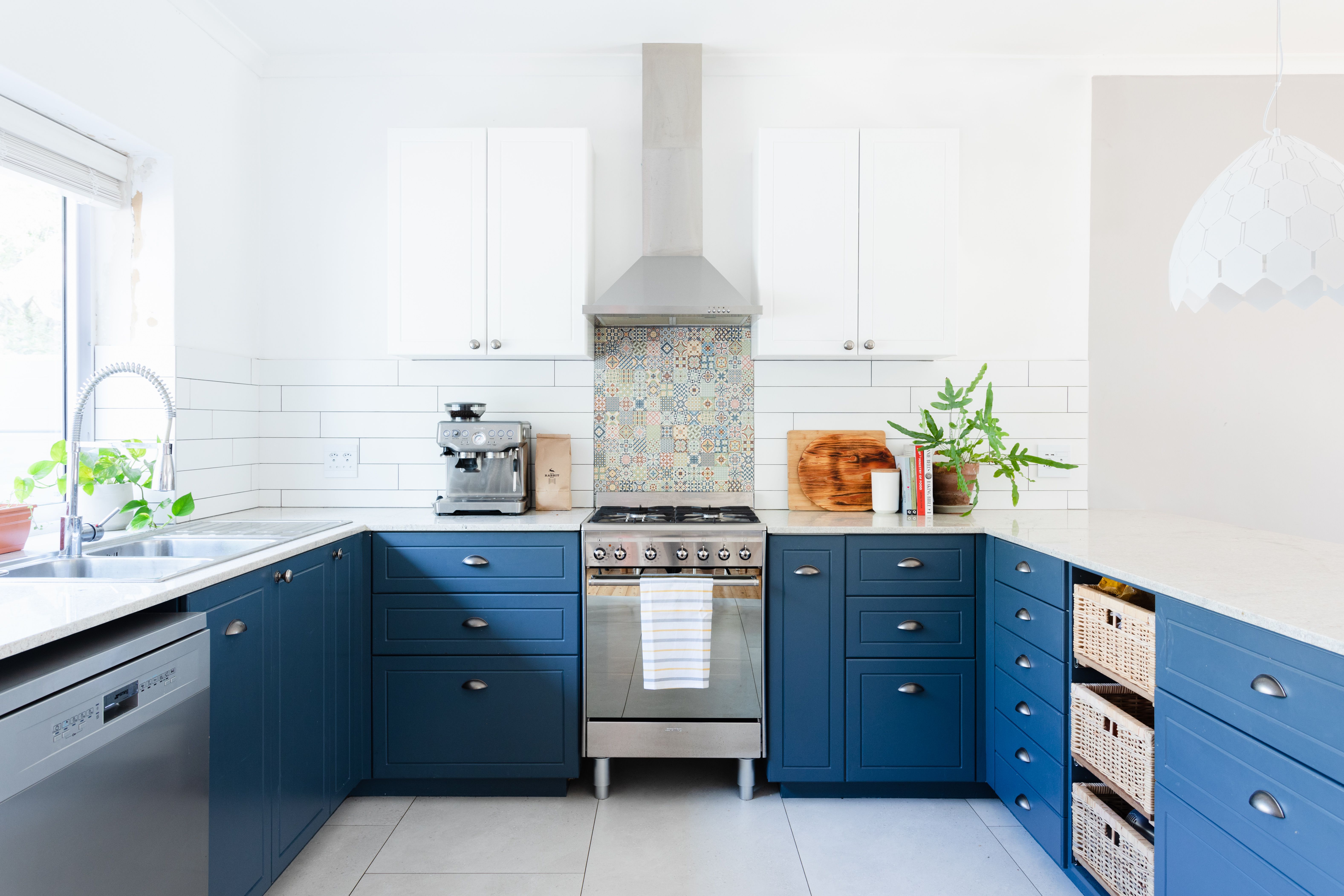Beautiful Blue Kitchen Cabinet Ideas to Try
