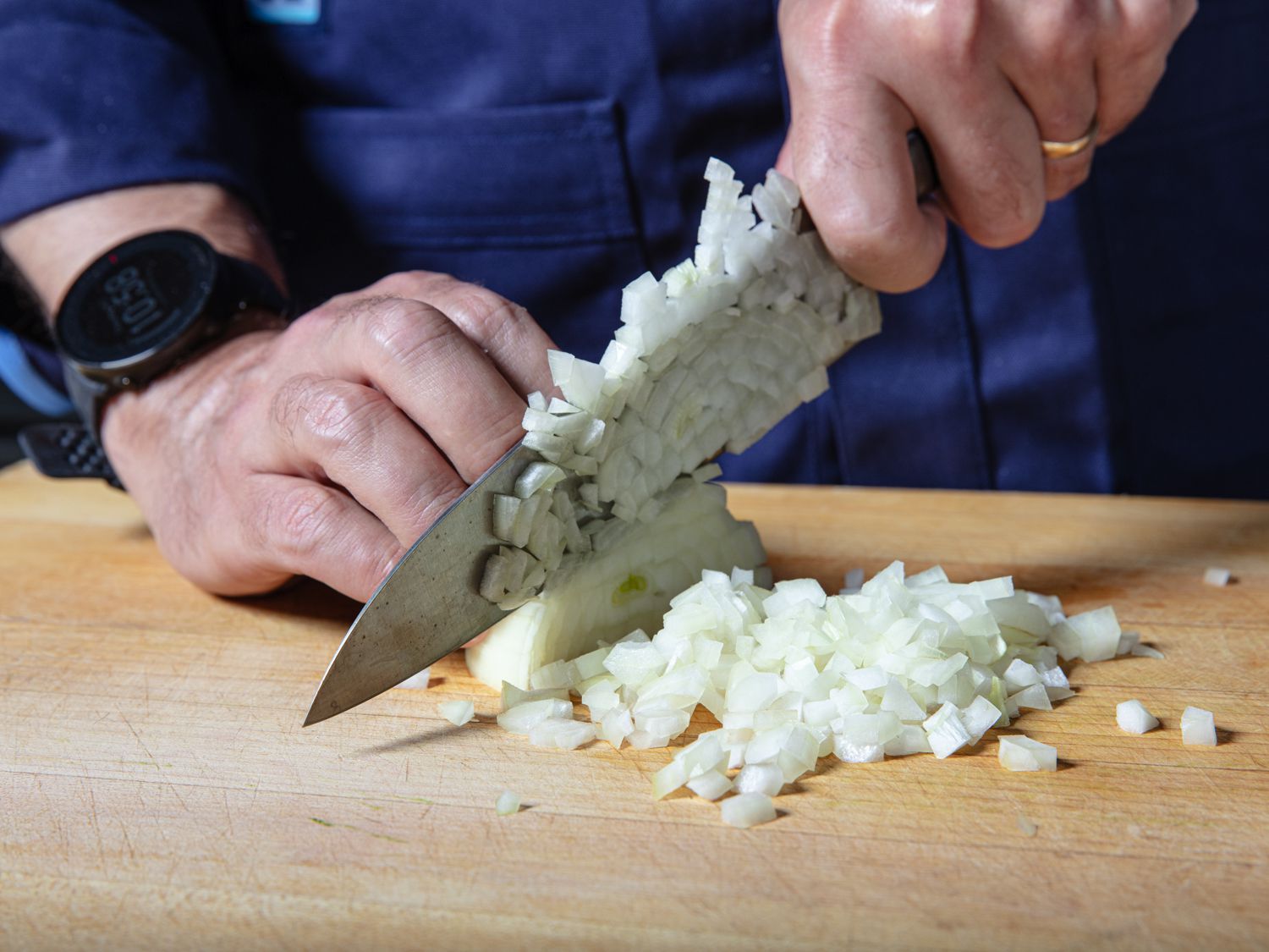 How to Slice and Dice an Onion